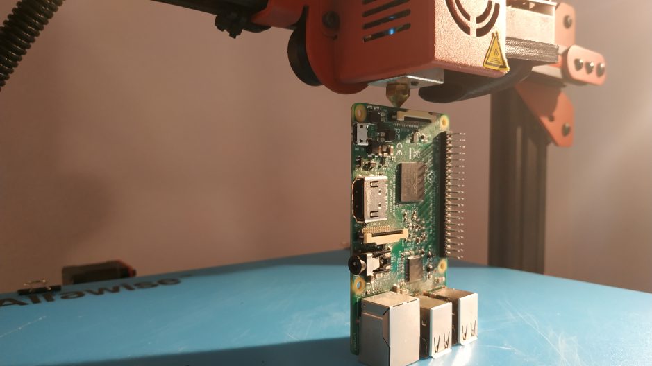 Control a 3D printer remotely with the Raspberry Pi and Octopi. - Impression 3D Raspberry 939x528